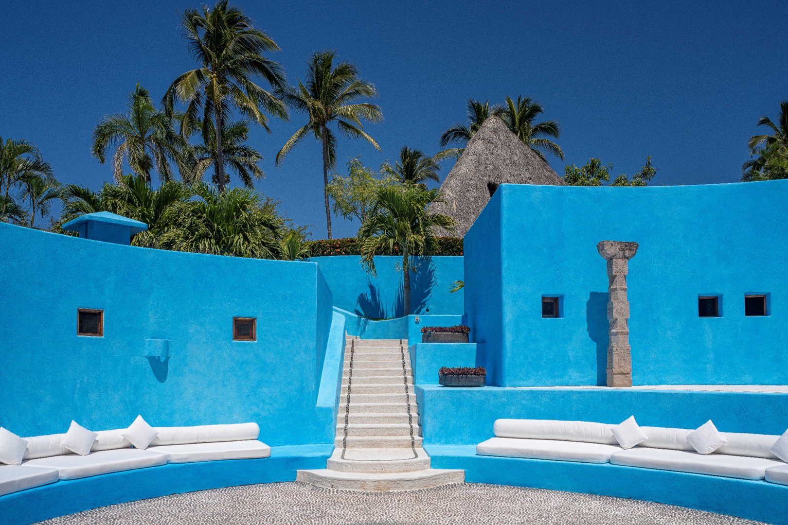 luxury-villa-blue-entrance-stairs.jpg